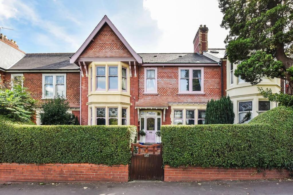 Traditional 3-Bed Property In Pontcanna With Parking Cardiff Exterior foto