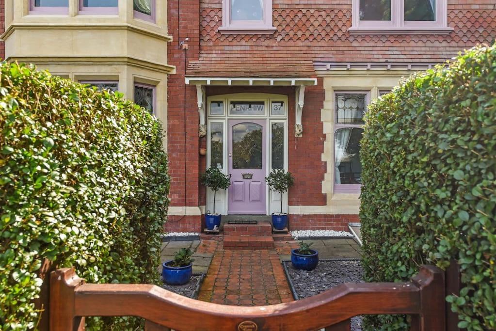 Traditional 3-Bed Property In Pontcanna With Parking Cardiff Exterior foto