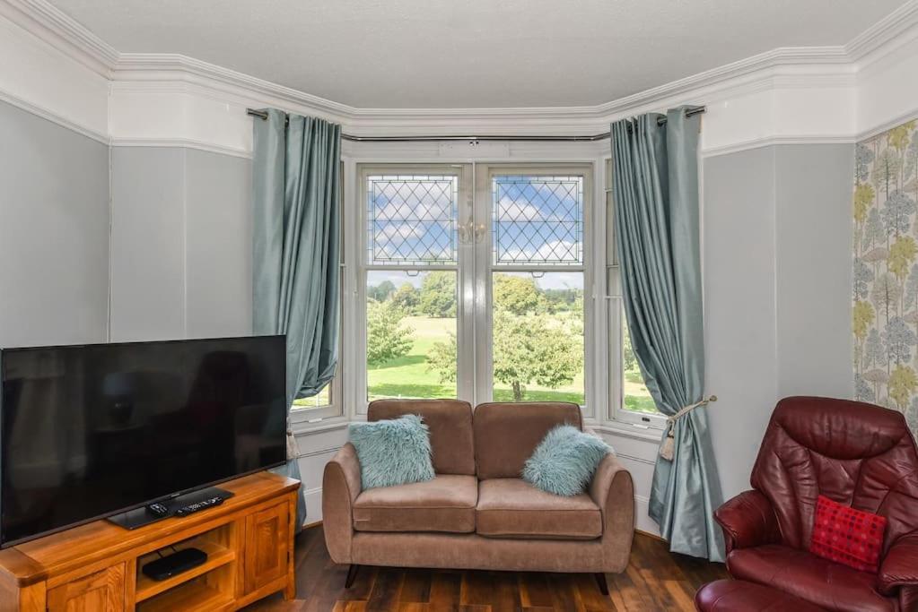 Traditional 3-Bed Property In Pontcanna With Parking Cardiff Exterior foto